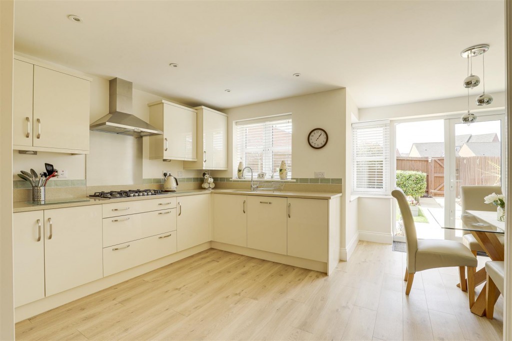 Bingham Close, Alfreton, Derbyshire, DE55 7QT