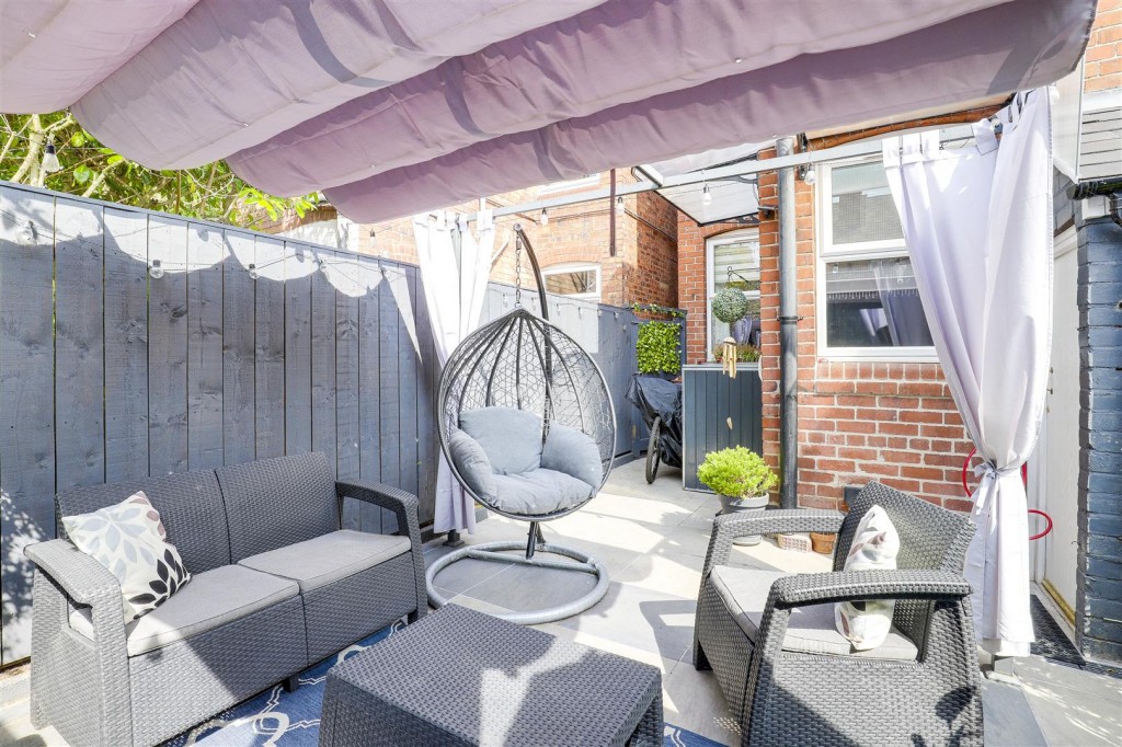 Owthorpe Grove, Sherwood, Nottinghamshire, NG5 2LX