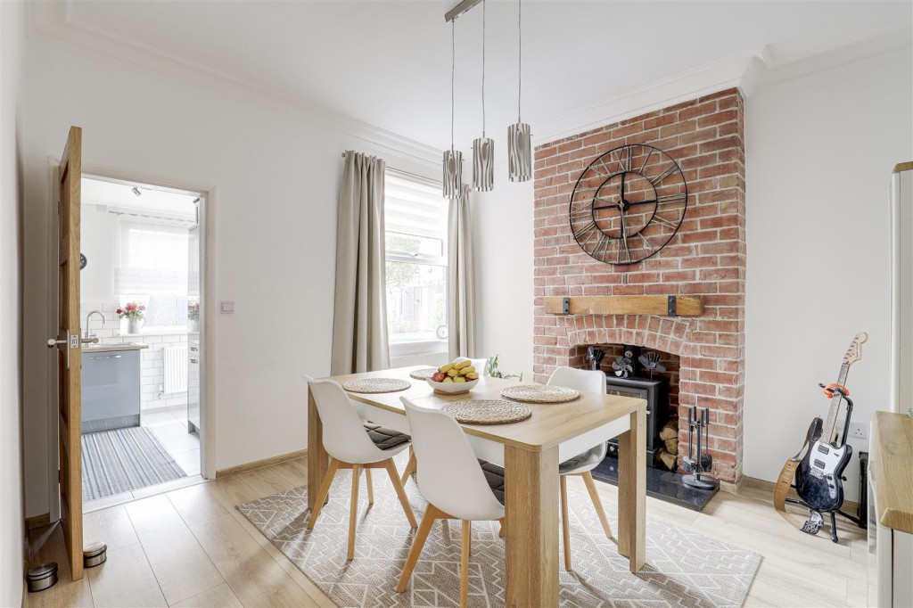 Owthorpe Grove, Sherwood, Nottinghamshire, NG5 2LX