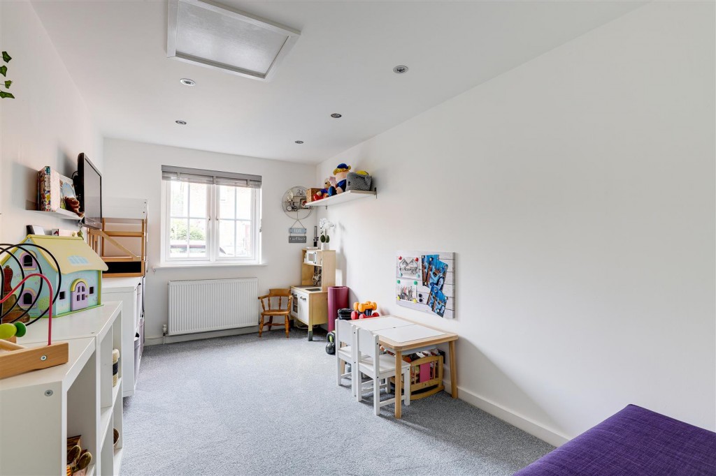Dairy Square, Aspley, Nottinghamshire, NG8 3DX