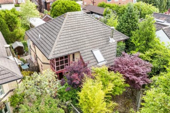Ireton Grove, Attenborough, Nottinghamshire, NG9 6BJ