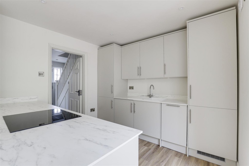 Eltham Road, West Bridgford, Nottinghamshire, NG2 5JU