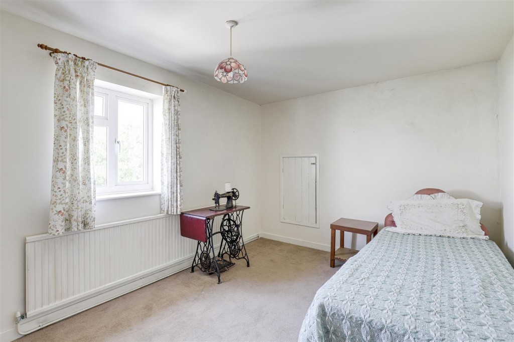 Main Road, Gedling, Nottinghamshire, NG4 3HD