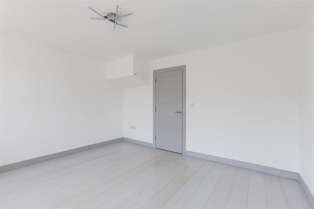 Pavior Road, bestwood, Nottinghamshire, NG5 5UE