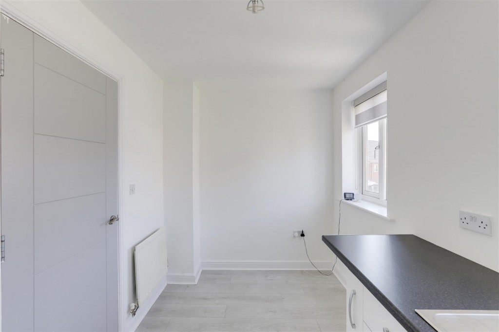 Pavior Road, bestwood, Nottinghamshire, NG5 5UE