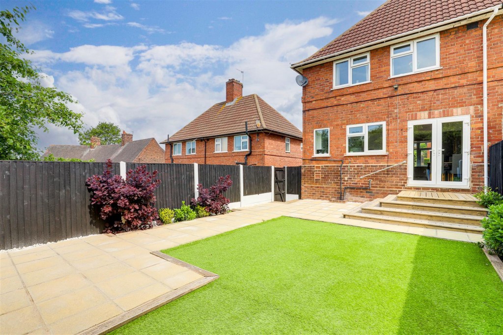 Cardale Road, Bakersfield, Nottinghamshire, NG3 7BS