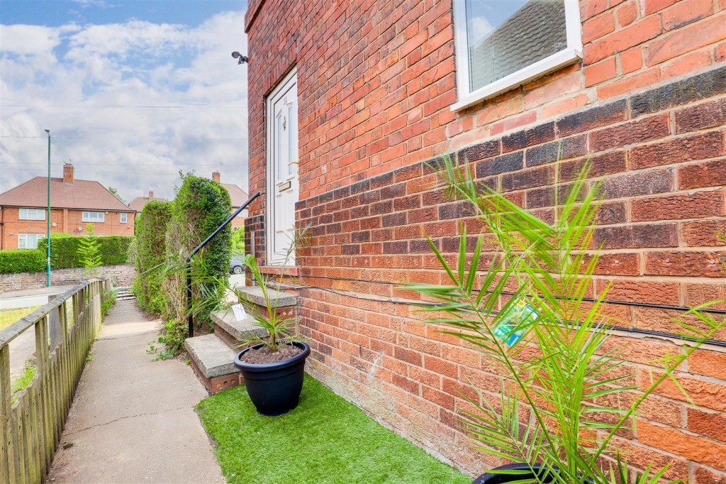 Cardale Road, Bakersfield, Nottinghamshire, NG3 7BS