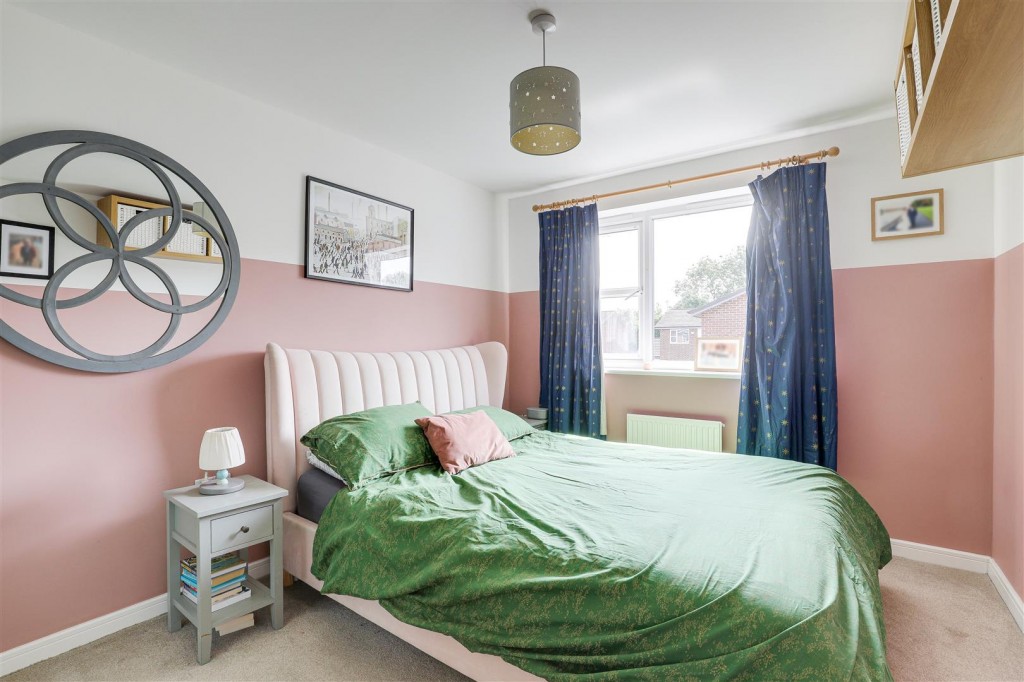 Autumn Way, Beeston, Nottinghamshire, NG9 2JW