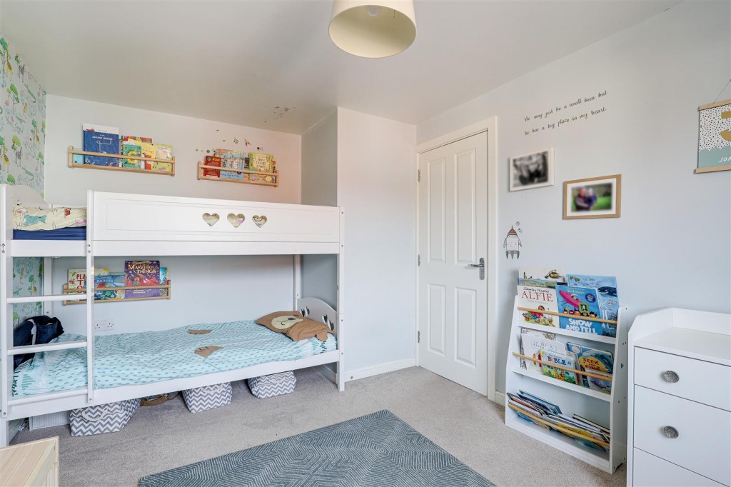 Autumn Way, Beeston, Nottinghamshire, NG9 2JW