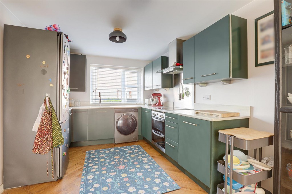 Autumn Way, Beeston, Nottinghamshire, NG9 2JW