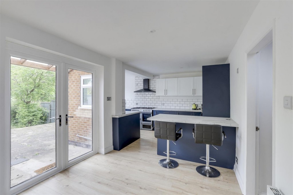 Oakleys Road, Long Eaton, Derbyshire, NG10 1DP