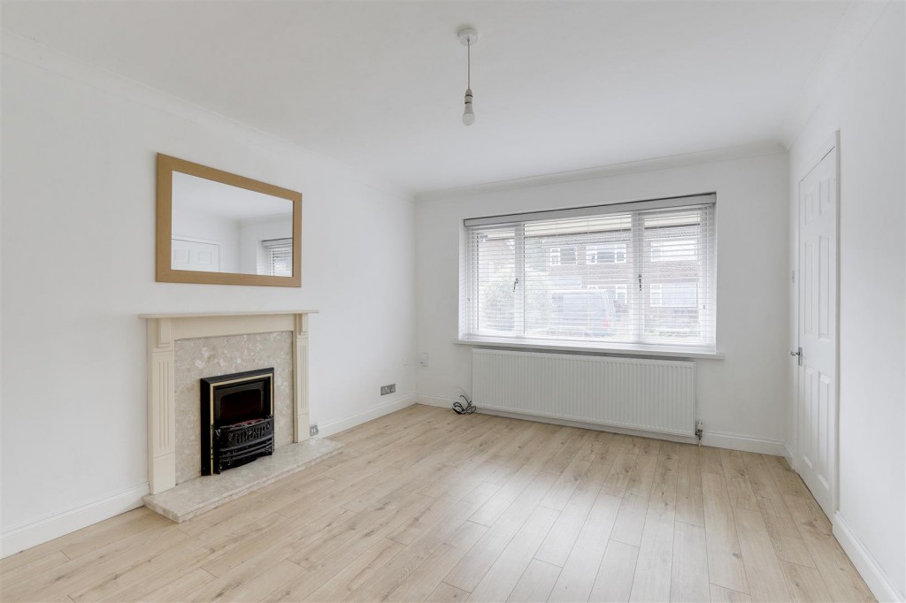 Oakleys Road, Long Eaton, Derbyshire, NG10 1DP