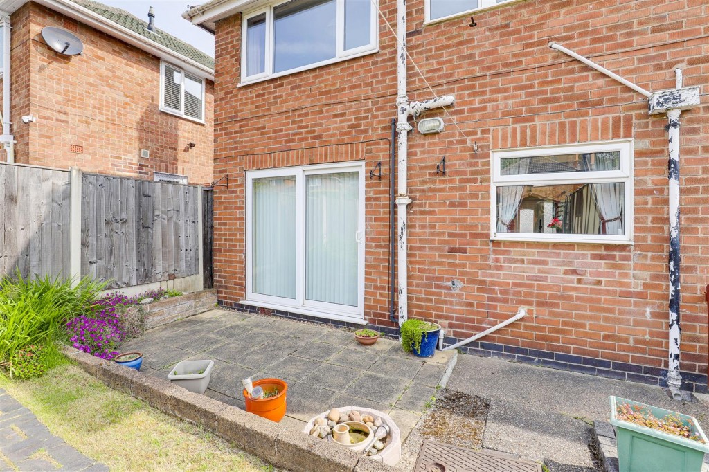 Christina Crescent, Cinderhill, Nottinghamshire, NG6 8SH