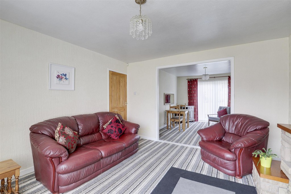 Christina Crescent, Cinderhill, Nottinghamshire, NG6 8SH