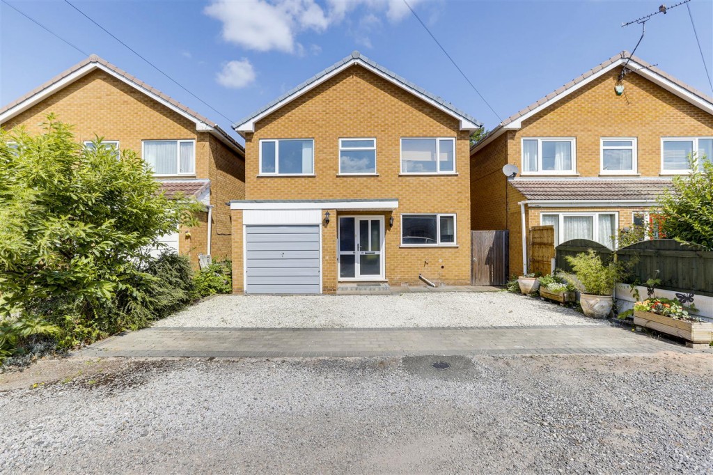 Lodge Road, Long Eaton, Derbyshire, NG10 1AP