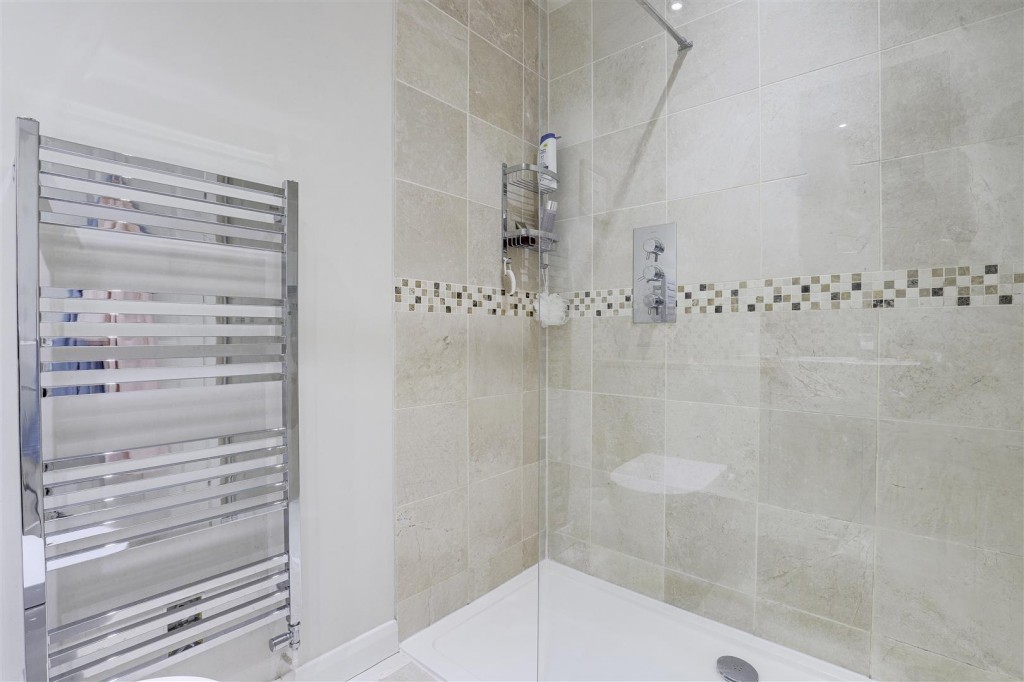 Littlegreen Road, Woodthorpe, Nottinghamshire, NG5 4LP