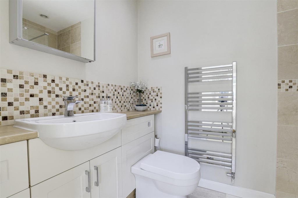 Littlegreen Road, Woodthorpe, Nottinghamshire, NG5 4LP