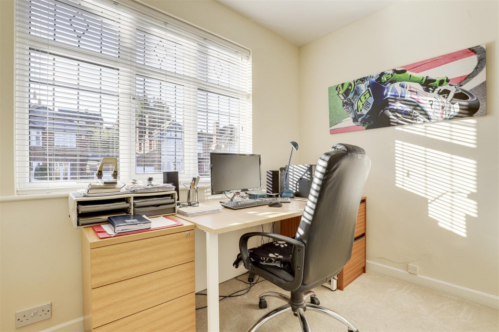 Littlegreen Road, Woodthorpe, Nottinghamshire, NG5 4LP