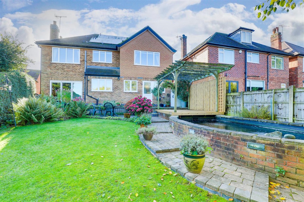 Littlegreen Road, Woodthorpe, Nottinghamshire, NG5 4LP
