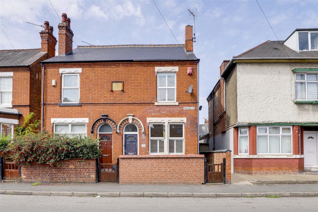 College Street, Long Eaton, Nottinghamshire, NG10 4GE