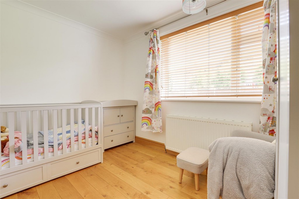 Houldsworth Rise, Arnold, Nottinghamshire, NG5 8HZ