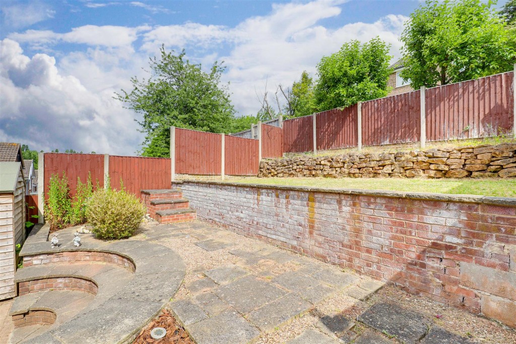 Houldsworth Rise, Arnold, Nottinghamshire, NG5 8HZ