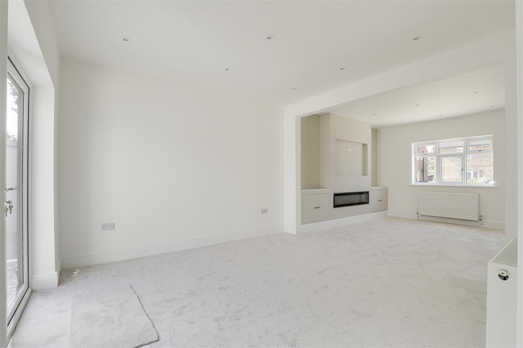 Derby Road, Draycott, Derbyshire, DE72 3NJ