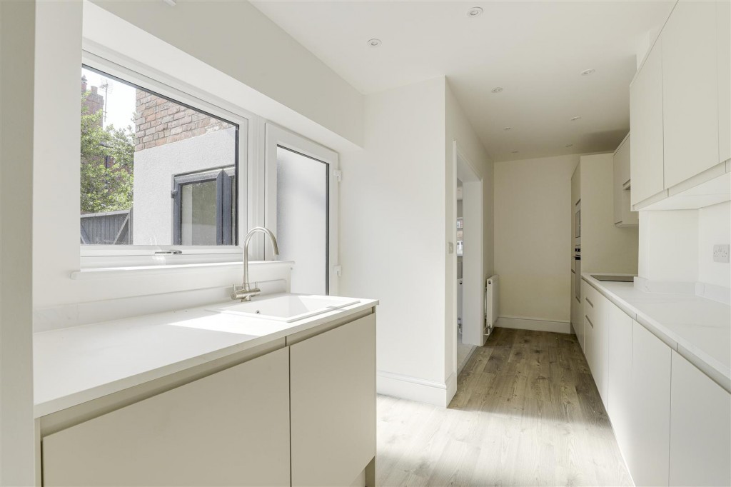 Derby Road, Draycott, Derbyshire, DE72 3NJ