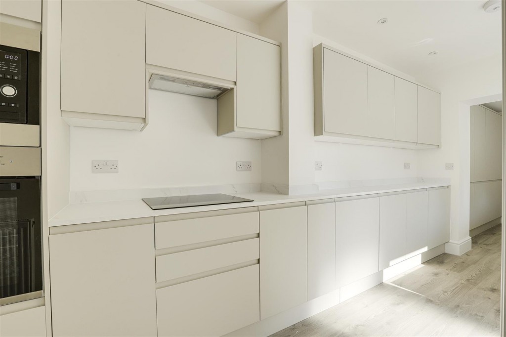 Derby Road, Draycott, Derbyshire, DE72 3NJ