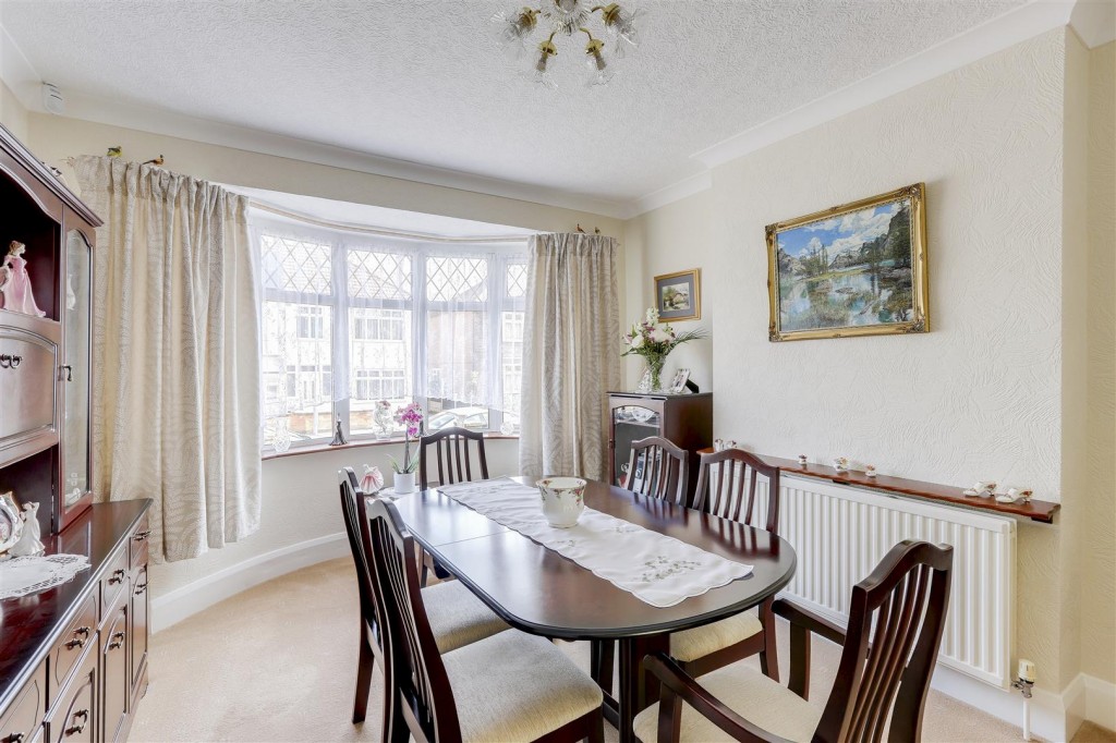 Seagrave Avenue, Kirkby-In-Ashfield, Nottinghamshire, NG17 9AW