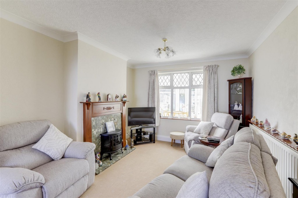 Seagrave Avenue, Kirkby-In-Ashfield, Nottinghamshire, NG17 9AW