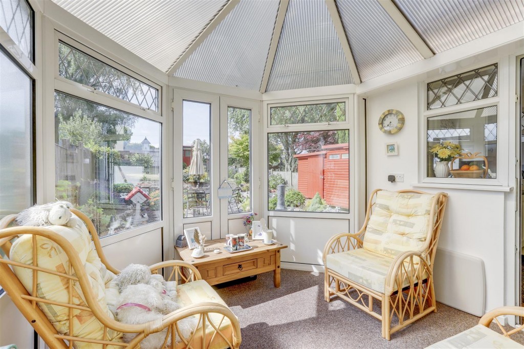 Seagrave Avenue, Kirkby-In-Ashfield, Nottinghamshire, NG17 9AW