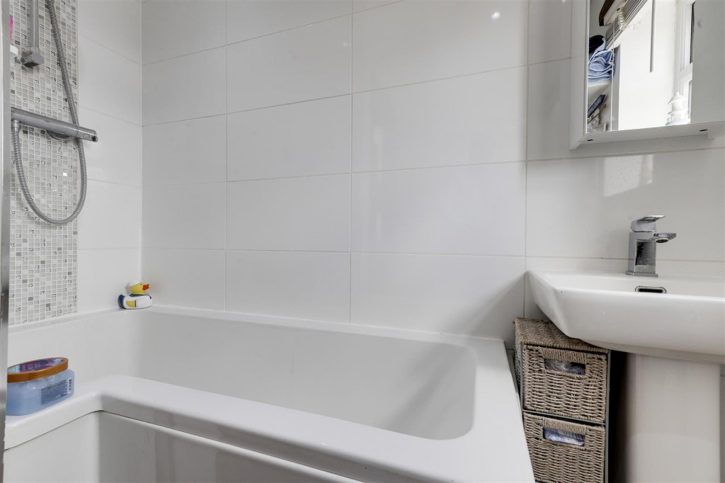 Rectory Farm Mews, Weston-On-Trent, Derbyshire, DE72 2DR