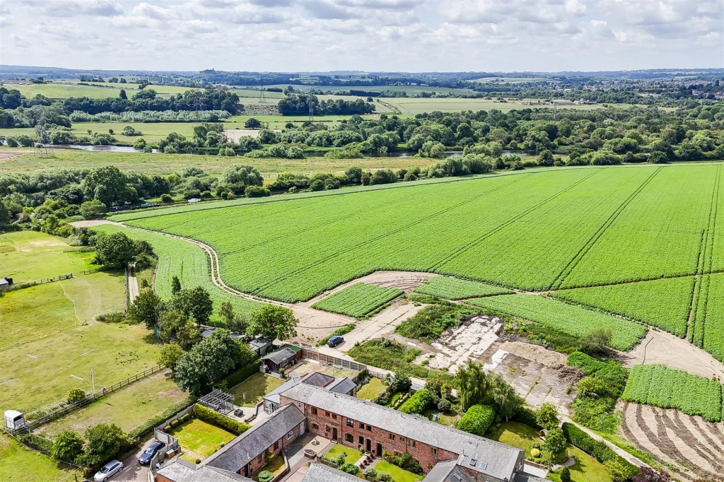 Rectory Farm Mews, Weston-On-Trent, Derbyshire, DE72 2DR