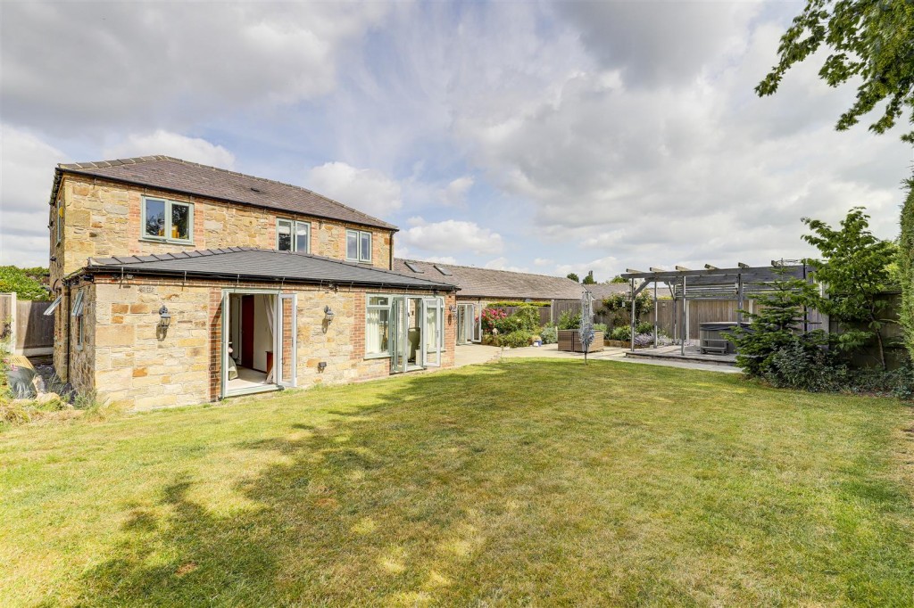 Rectory Farm Mews, Weston-On-Trent, Derbyshire, DE72 2DR