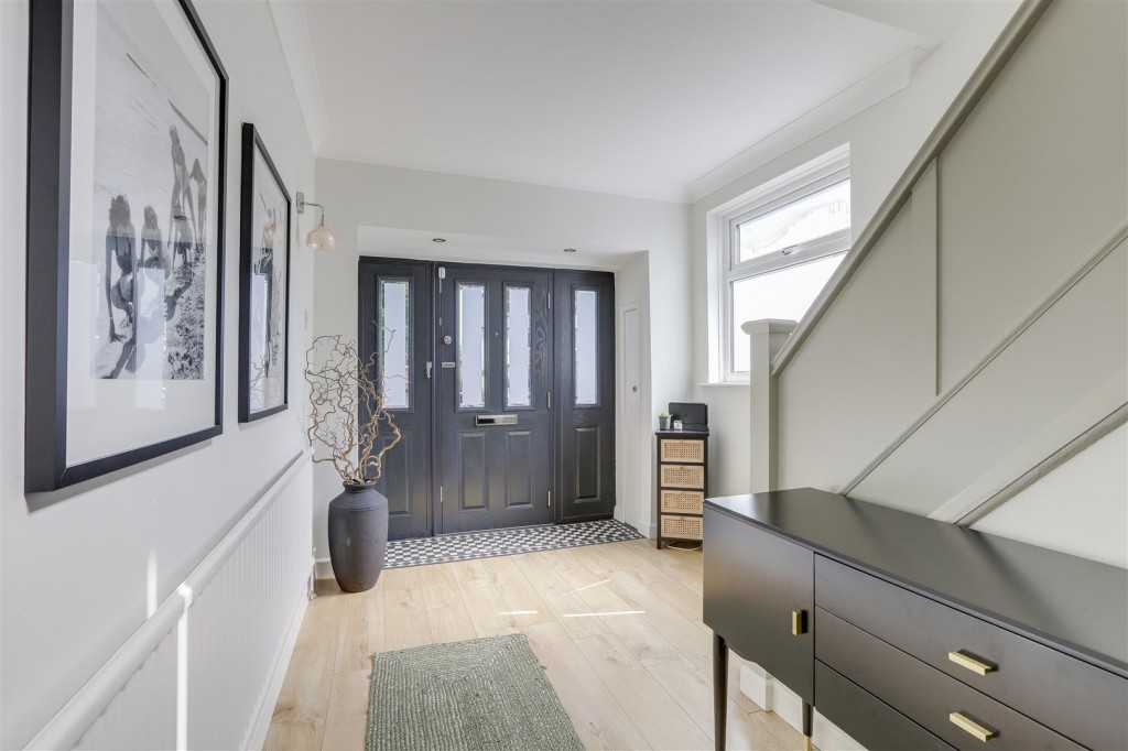 Moore Road, Mapperley, Nottinghamshire, NG3 6EF