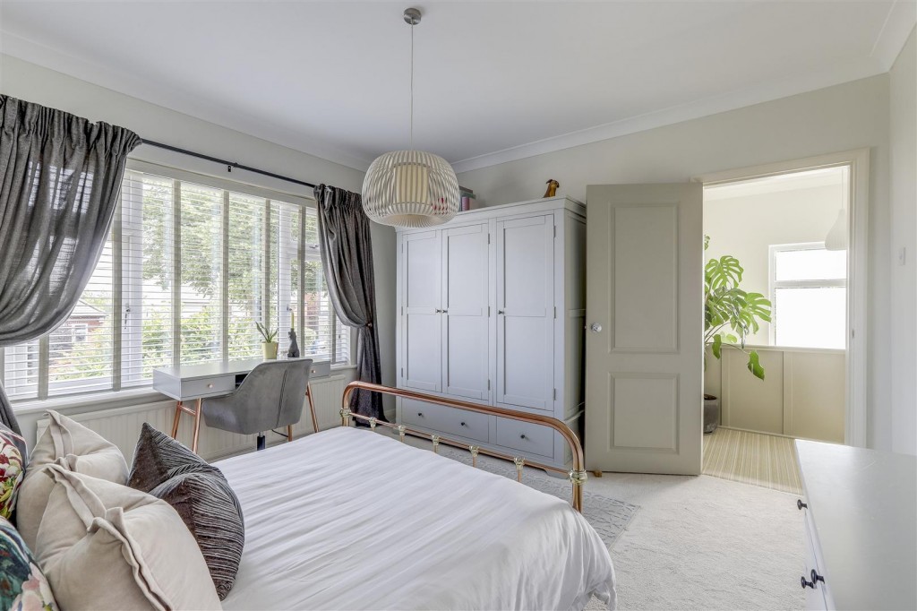 Moore Road, Mapperley, Nottinghamshire, NG3 6EF
