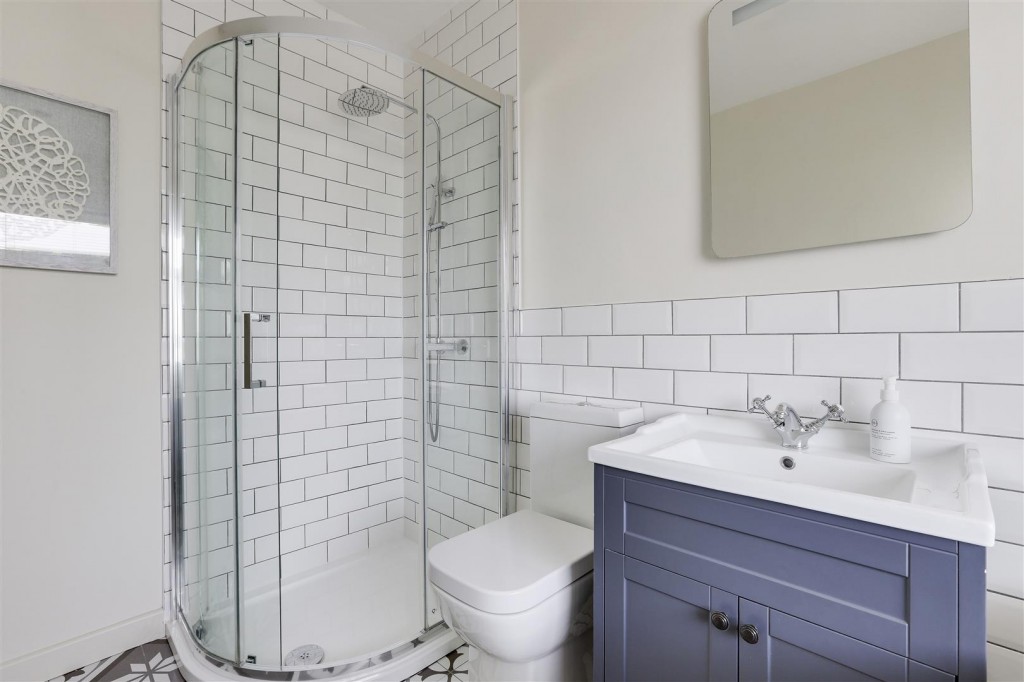 Moore Road, Mapperley, Nottinghamshire, NG3 6EF