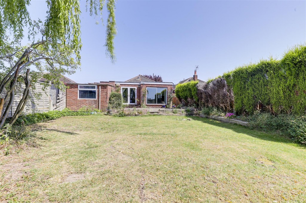 Eaton Avenue, Arnold, Nottinghamshire, NG5 7LG