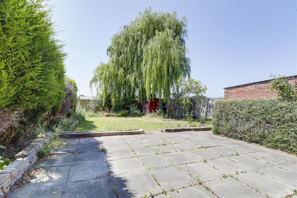 Eaton Avenue, Arnold, Nottinghamshire, NG5 7LG