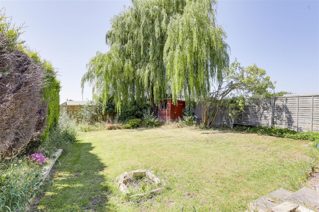 Eaton Avenue, Arnold, Nottinghamshire, NG5 7LG