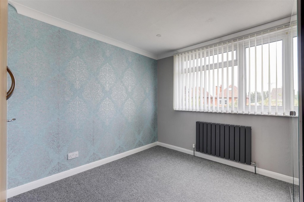Ladbrooke Crescent, Cinderhill, Nottinghamshire, NG6 0GQ
