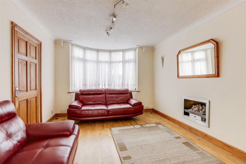 Grassington Road, Aspley, Nottinghamshire, NG8 3PA