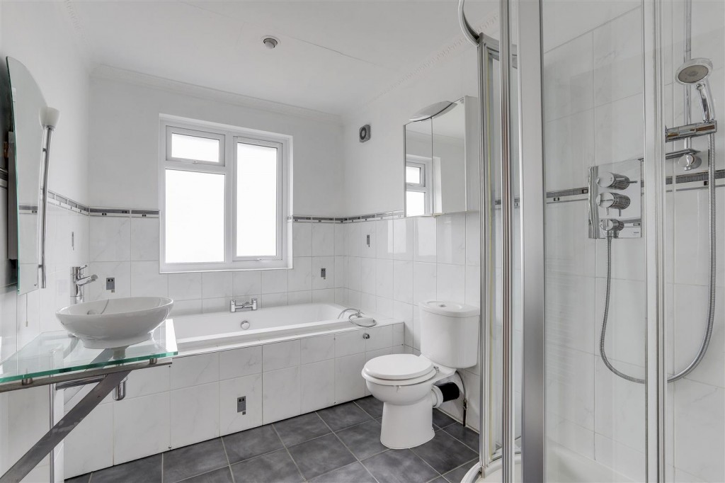 Grassington Road, Aspley, Nottinghamshire, NG8 3PA