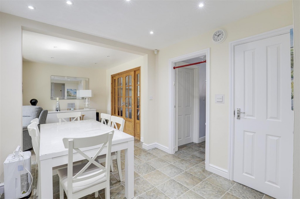 Bispham Drive, Toton, Nottinghamshire, NG9 6GH