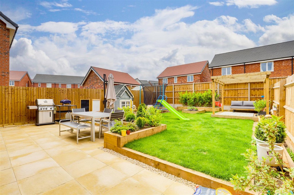 Pheasant Way, Calverton, Nottinghamshire, NG14 6TA