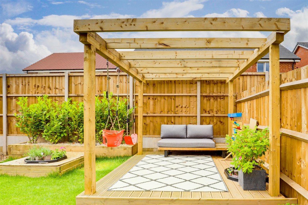 Pheasant Way, Calverton, Nottinghamshire, NG14 6TA