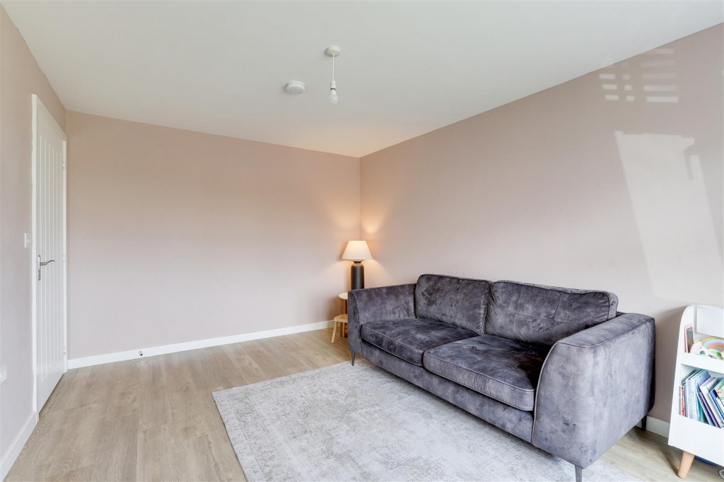Pheasant Way, Calverton, Nottinghamshire, NG14 6TA