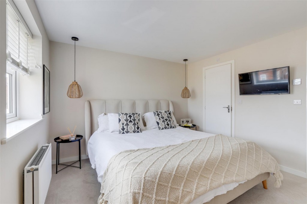 Pheasant Way, Calverton, Nottinghamshire, NG14 6TA