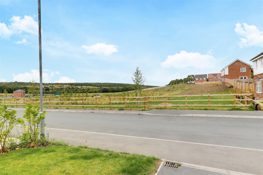 Pheasant Way, Calverton, Nottinghamshire, NG14 6TA
